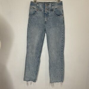 Abercrombie & Fitch Ultra High Rise Mom Jeans